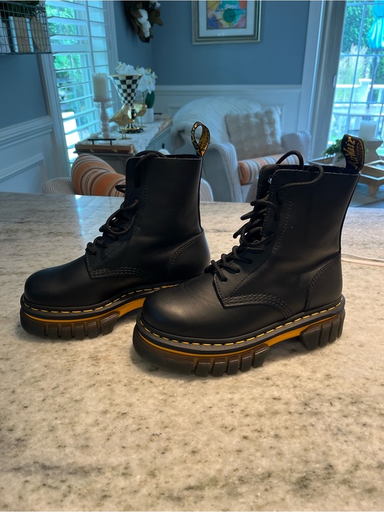 Dr. Martens Shoes - Dr. Marten NWOT Audrick contrast sole black Leather Combat Boots